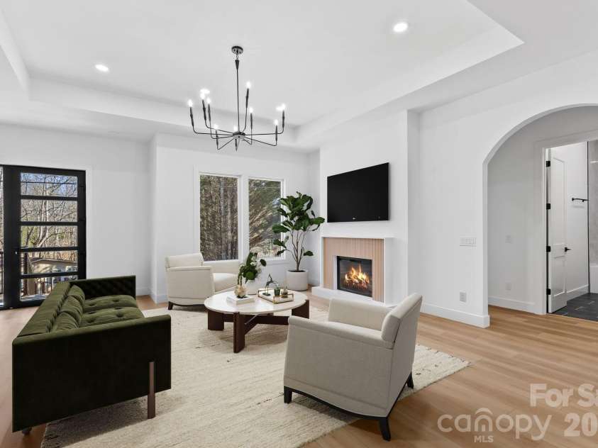 5 Trevs Way, Fletcher, NC 28732.  MLS# CAR4337019, YatesRealty ID 4641. 