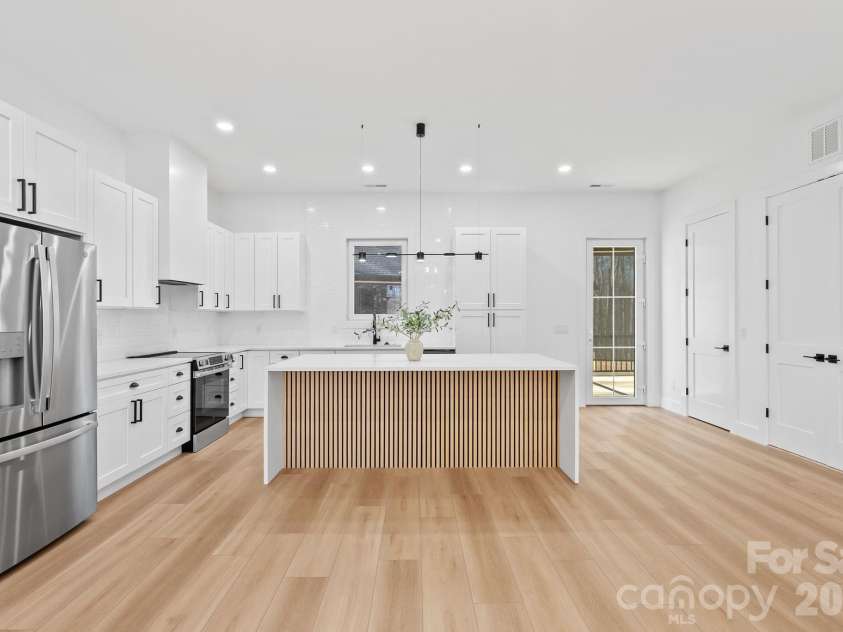 5 Trevs Way, Fletcher, NC 28732.  MLS# CAR4337019, YatesRealty ID 4641. 