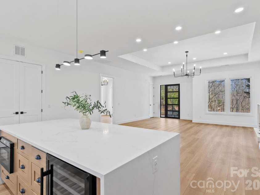 5 Trevs Way, Fletcher, NC 28732.  MLS# CAR4337019, YatesRealty ID 4641. 