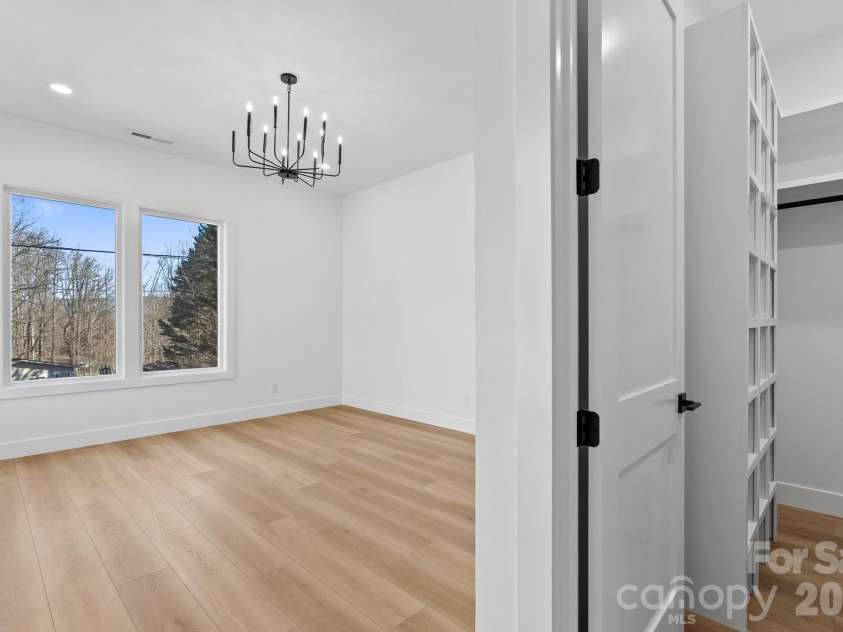 5 Trevs Way, Fletcher, NC 28732.  MLS# CAR4337019, YatesRealty ID 4641. 