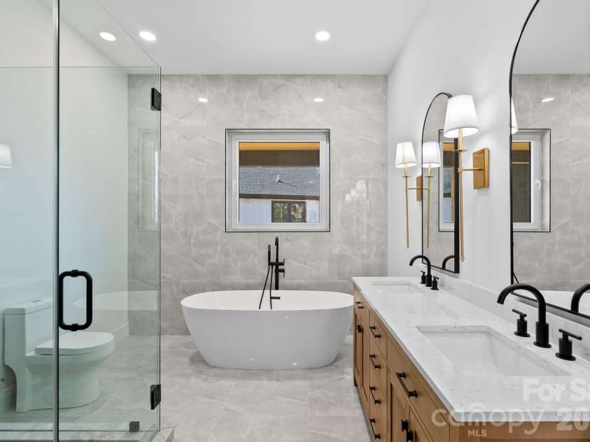 5 Trevs Way, Fletcher, NC 28732.  MLS# CAR4337019, YatesRealty ID 4641. 