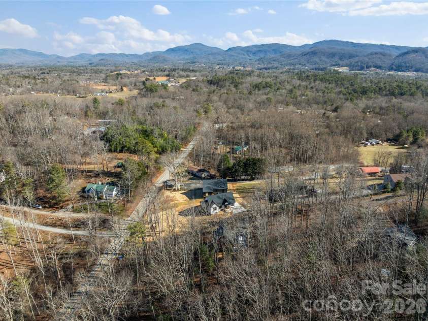 5 Trevs Way, Fletcher, NC 28732.  MLS# CAR4337019, YatesRealty ID 4641. 