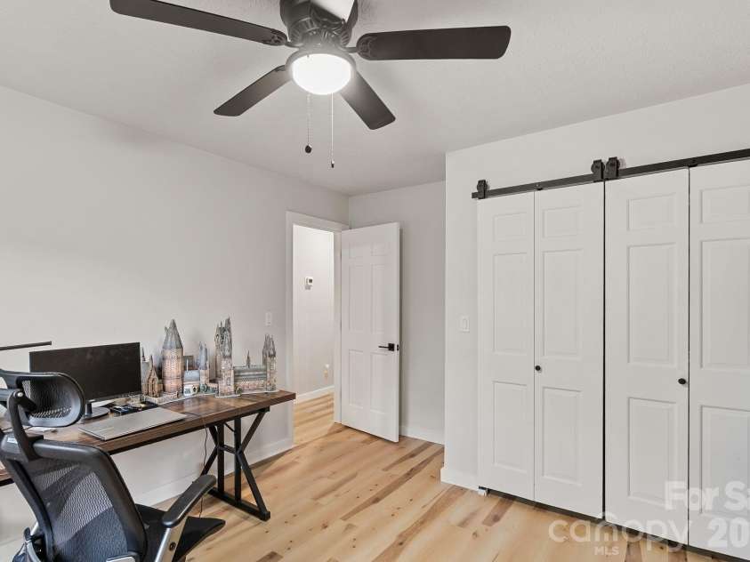 4 Beechwood Lakes Drive, Hendersonville, NC 28792.  MLS# CAR4380923, YatesRealty ID 46410. Always so much storage - everywhere!