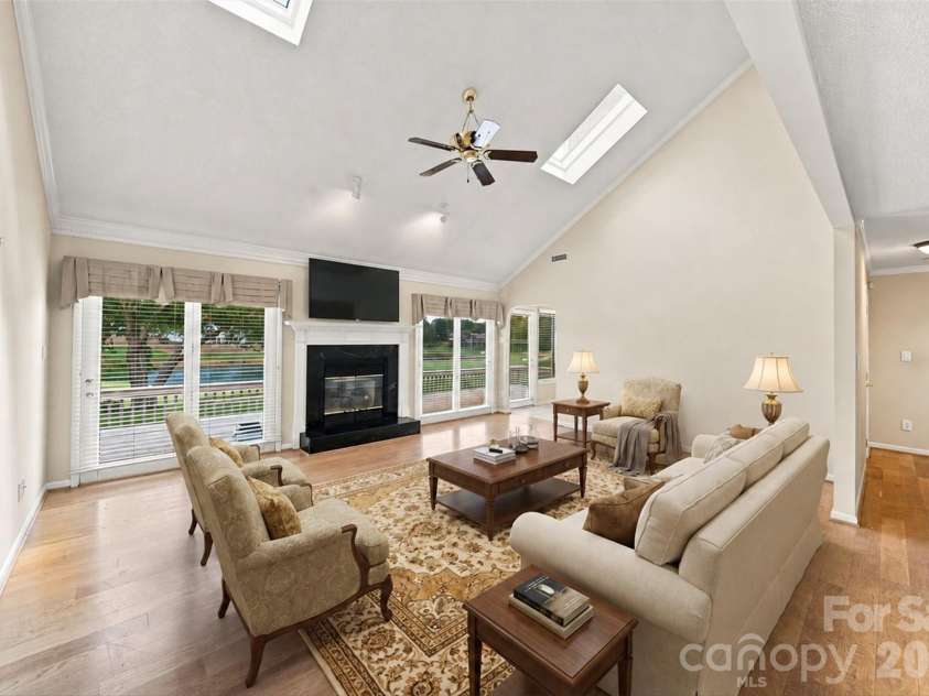 3823 ROCK BRIDGE Drive, Conover, NC 28613.  MLS# CAR4417507, YatesRealty ID 46411. 