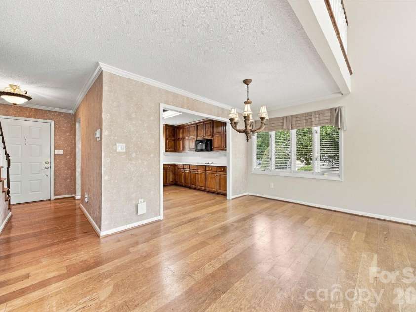 3823 ROCK BRIDGE Drive, Conover, NC 28613.  MLS# CAR4417507, YatesRealty ID 46411. 