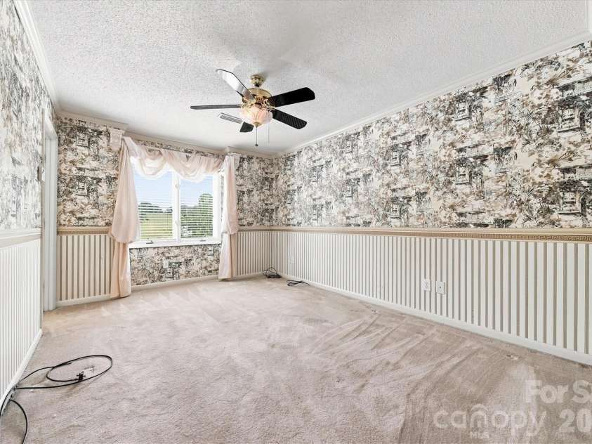 3823 ROCK BRIDGE Drive, Conover, NC 28613.  MLS# CAR4417507, YatesRealty ID 46411. 