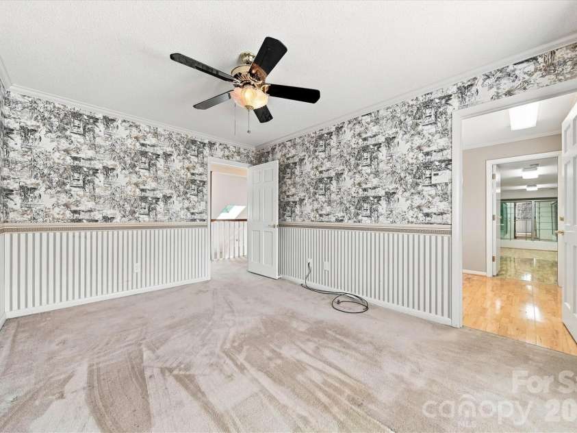 3823 ROCK BRIDGE Drive, Conover, NC 28613.  MLS# CAR4417507, YatesRealty ID 46411. 