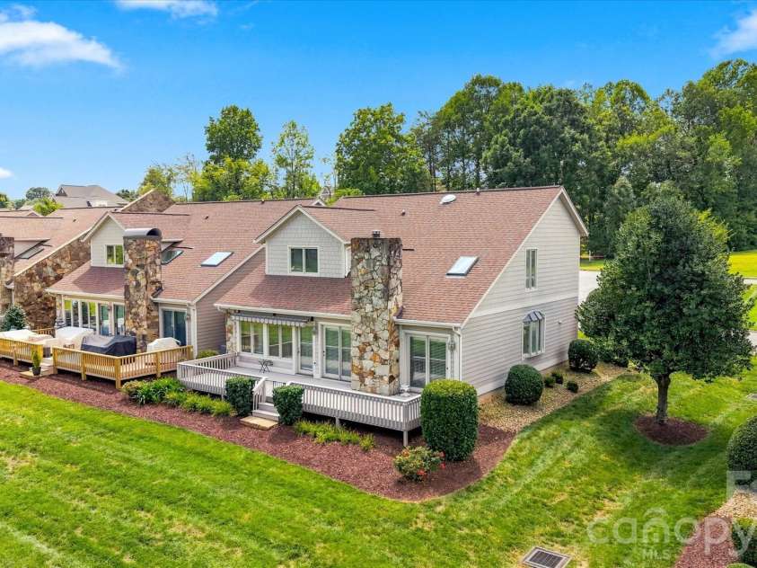3823 ROCK BRIDGE Drive, Conover, NC 28613.  MLS# CAR4417507, YatesRealty ID 46411. 