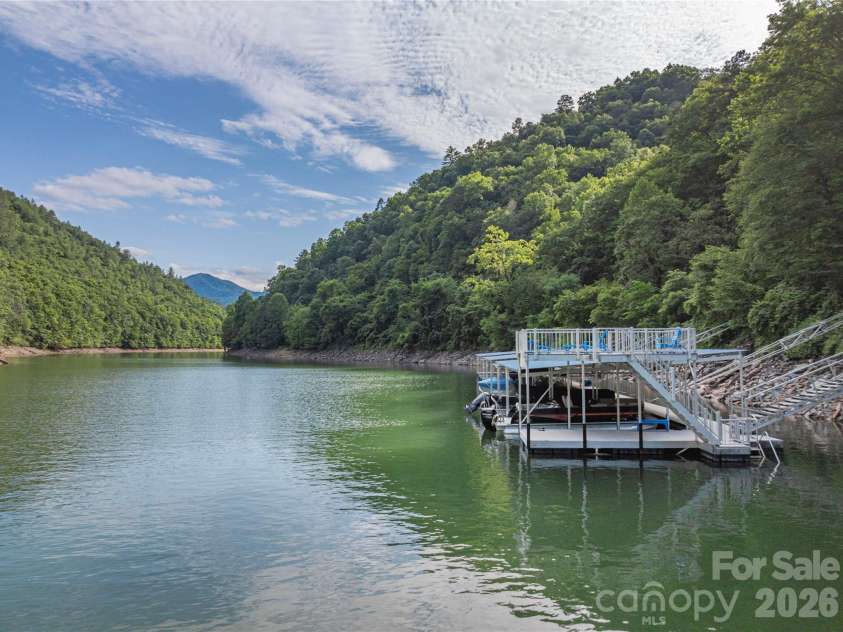 35 Flint Ridge Road, Bryson City, NC 28713.  MLS# CAR4410235, YatesRealty ID 46412. 