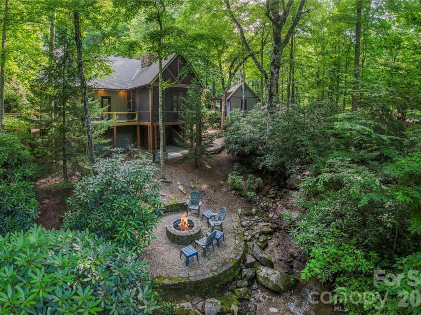 35 Flint Ridge Road, Bryson City, NC 28713.  MLS# CAR4410235, YatesRealty ID 46412. 