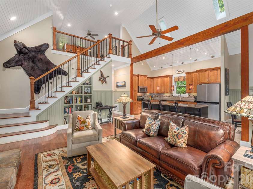 35 Flint Ridge Road, Bryson City, NC 28713.  MLS# CAR4410235, YatesRealty ID 46412. 