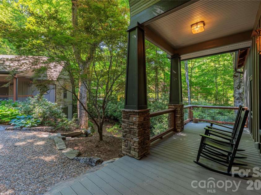 35 Flint Ridge Road, Bryson City, NC 28713.  MLS# CAR4410235, YatesRealty ID 46412. 