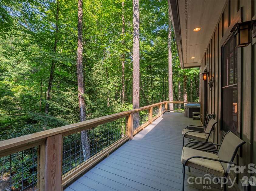 35 Flint Ridge Road, Bryson City, NC 28713.  MLS# CAR4410235, YatesRealty ID 46412. 