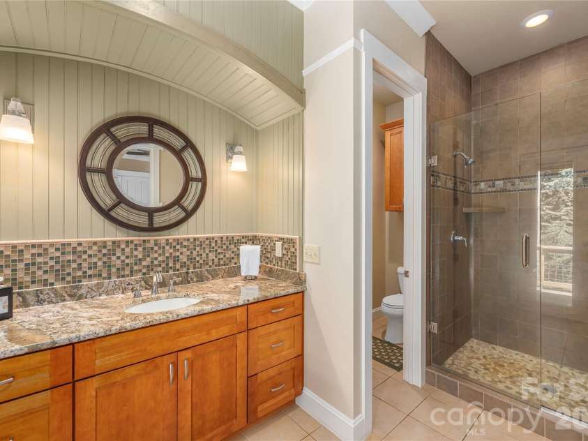 35 Flint Ridge Road, Bryson City, NC 28713.  MLS# CAR4410235, YatesRealty ID 46412. 