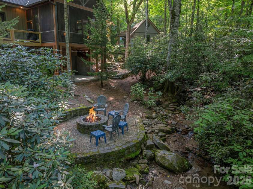 35 Flint Ridge Road, Bryson City, NC 28713.  MLS# CAR4410235, YatesRealty ID 46412. 