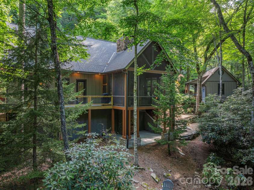35 Flint Ridge Road, Bryson City, NC 28713.  MLS# CAR4410235, YatesRealty ID 46412. 