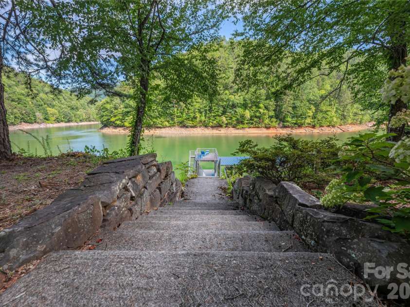 35 Flint Ridge Road, Bryson City, NC 28713.  MLS# CAR4410235, YatesRealty ID 46412. 