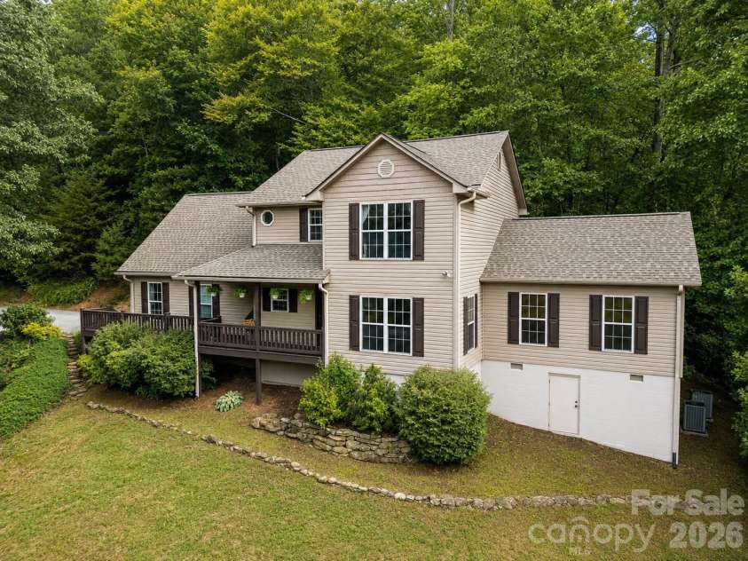 62 Pine Hill Drive, Brevard, NC 28712.  MLS# CAR4415644, YatesRealty ID 46413. 