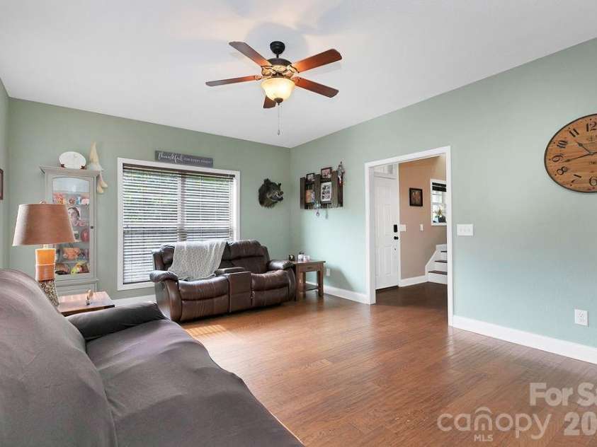 62 Pine Hill Drive, Brevard, NC 28712.  MLS# CAR4415644, YatesRealty ID 46413. 
