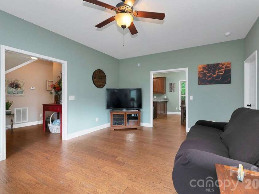 62 Pine Hill Drive, Brevard, NC 28712.  MLS# CAR4415644, YatesRealty ID 46413. 