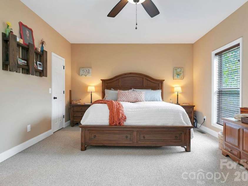 62 Pine Hill Drive, Brevard, NC 28712.  MLS# CAR4415644, YatesRealty ID 46413. 