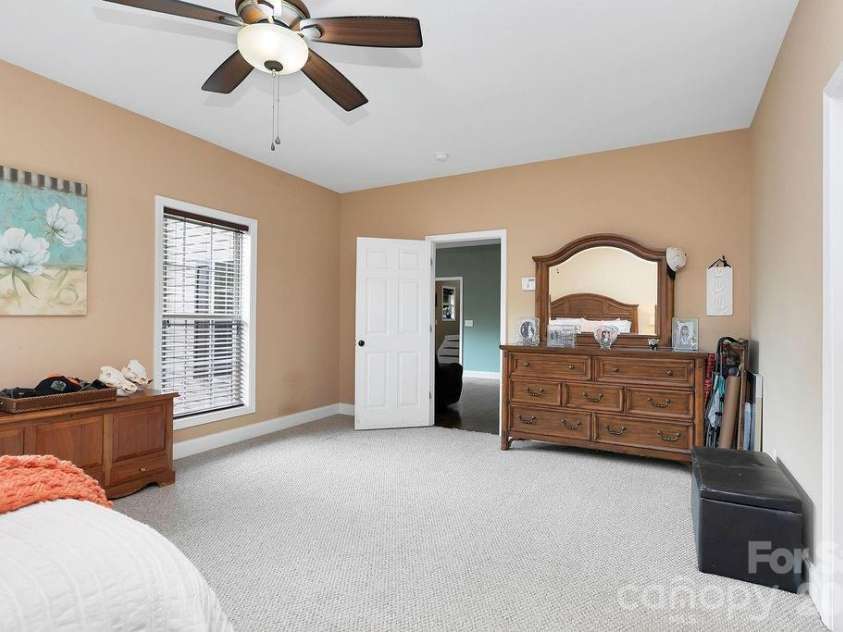 62 Pine Hill Drive, Brevard, NC 28712.  MLS# CAR4415644, YatesRealty ID 46413. 