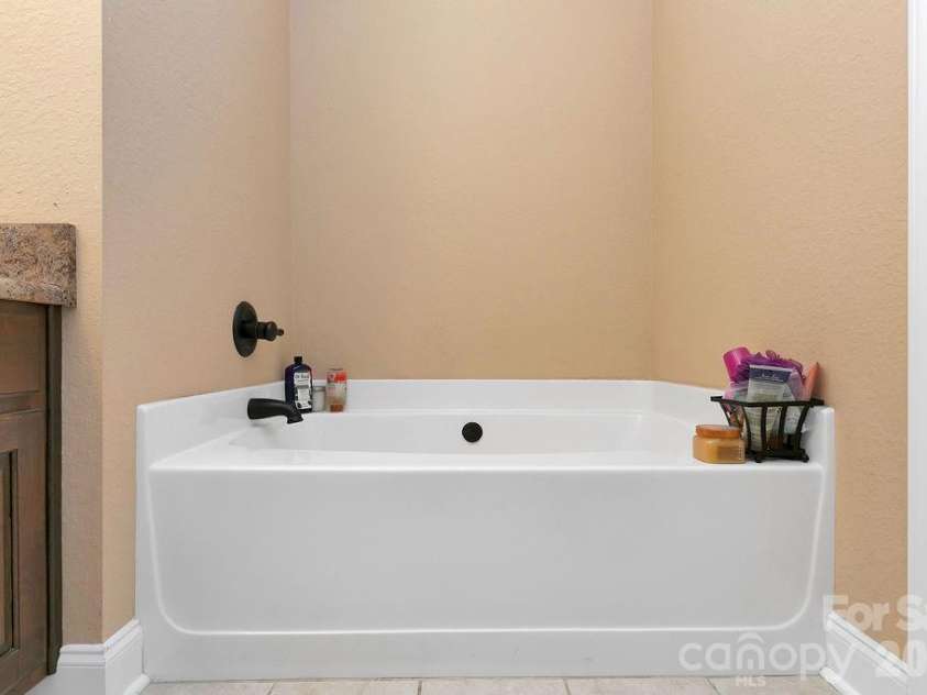62 Pine Hill Drive, Brevard, NC 28712.  MLS# CAR4415644, YatesRealty ID 46413. 