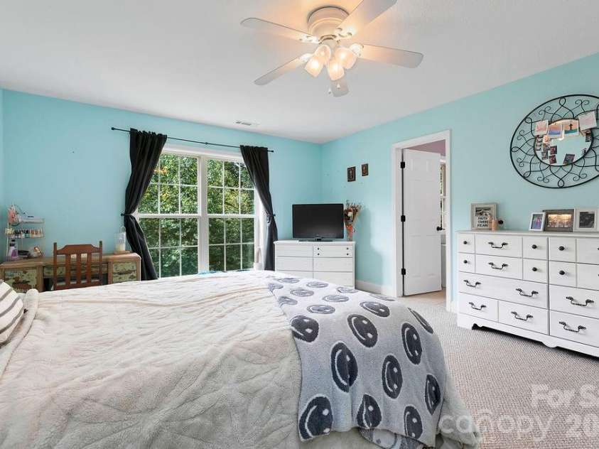 62 Pine Hill Drive, Brevard, NC 28712.  MLS# CAR4415644, YatesRealty ID 46413. 