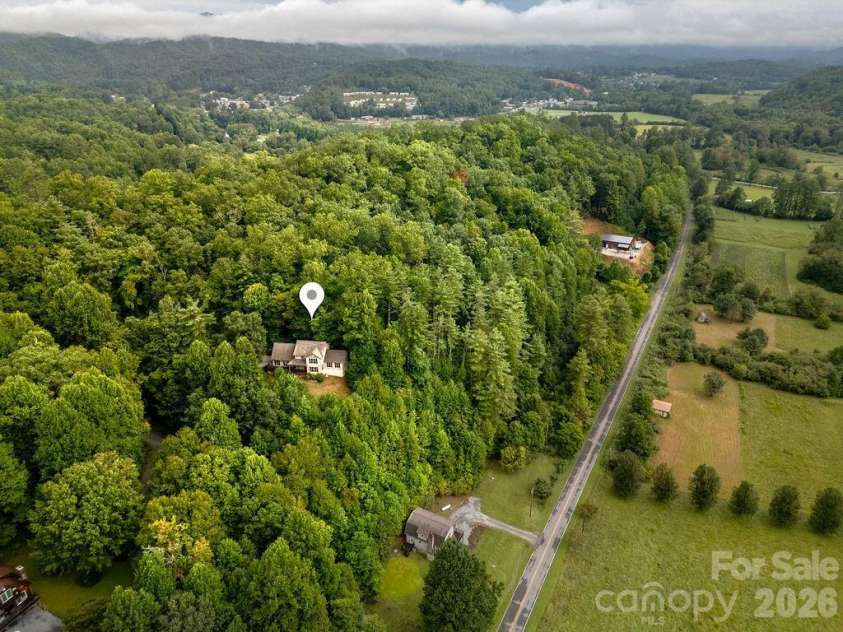 62 Pine Hill Drive, Brevard, NC 28712.  MLS# CAR4415644, YatesRealty ID 46413. 