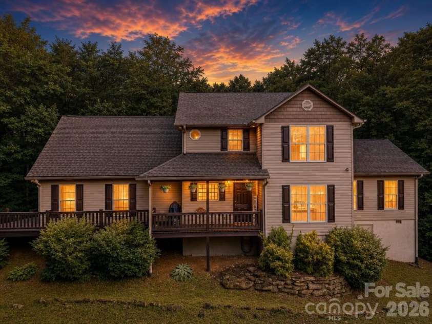 62 Pine Hill Drive, Brevard, NC 28712.  MLS# CAR4415644, YatesRealty ID 46413. 