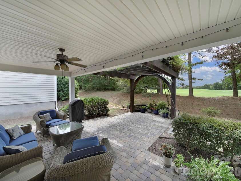 9219 Whistling Straits Drive, Indian Land, SC 29707.  MLS# CAR4417398, YatesRealty ID 46414. 