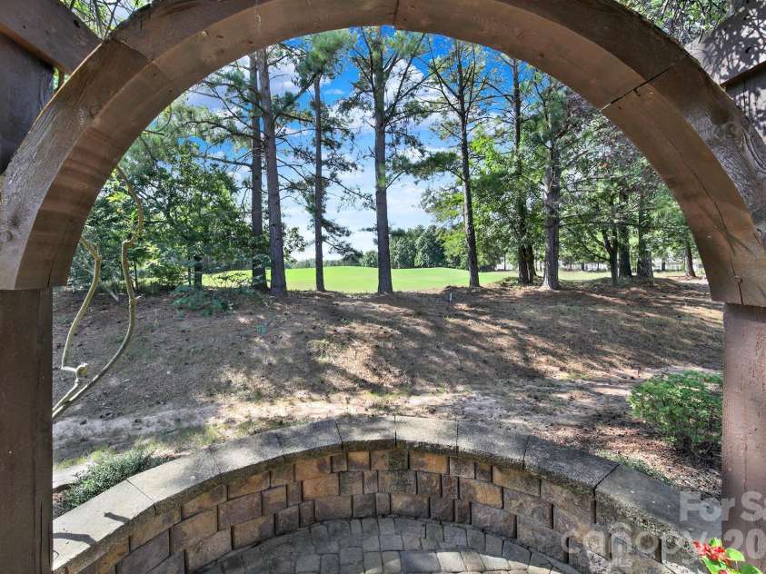 9219 Whistling Straits Drive, Indian Land, SC 29707.  MLS# CAR4417398, YatesRealty ID 46414. 