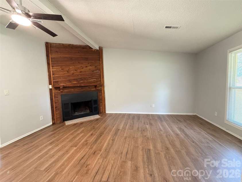 3523 Spring Terrace Lane, Charlotte, NC 28269.  MLS# CAR4404539, YatesRealty ID 46415. 