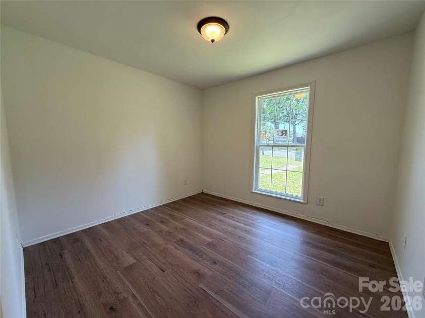 3523 Spring Terrace Lane, Charlotte, NC 28269.  MLS# CAR4404539, YatesRealty ID 46415. 