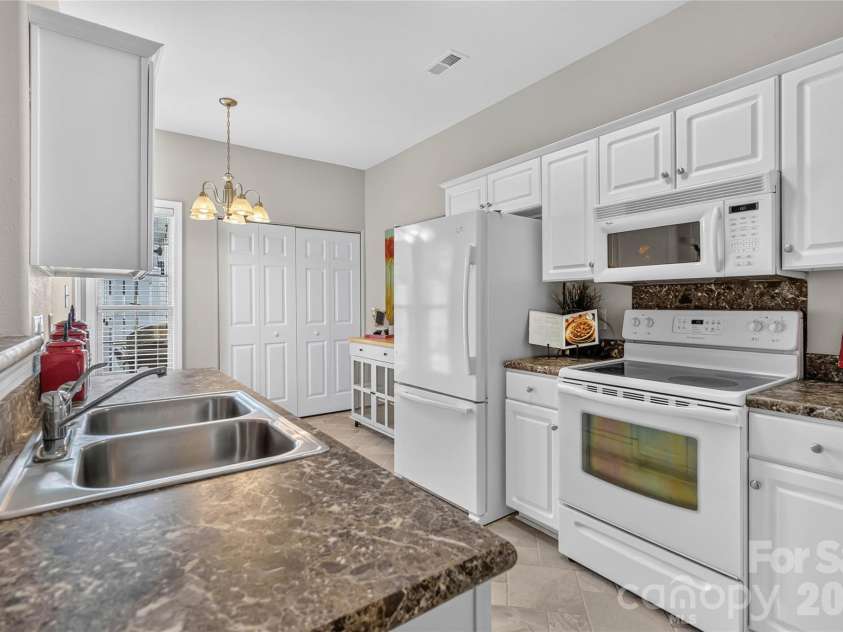 4131 Center Place Drive, Harrisburg, NC 28075.  MLS# CAR4408643, YatesRealty ID 46416. 