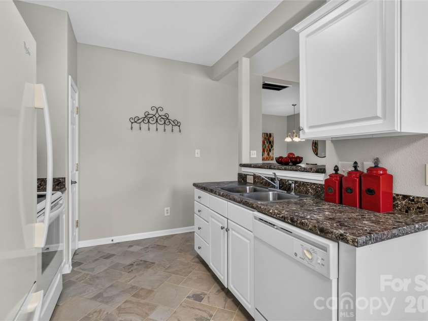 4131 Center Place Drive, Harrisburg, NC 28075.  MLS# CAR4408643, YatesRealty ID 46416. 