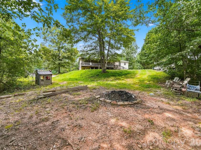 2093 Conley Bumgarner Road, Morganton, NC 28655.  MLS# CAR4417521, YatesRealty ID 46418. 