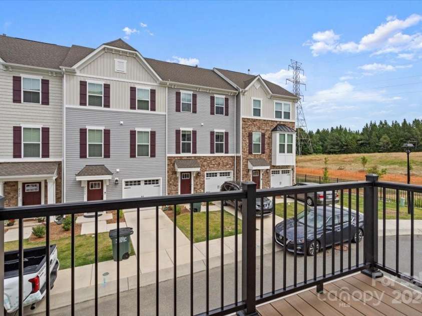 1725 Aspire Street, Charlotte, NC 28262.  MLS# CAR4205926, YatesRealty ID 4642. 