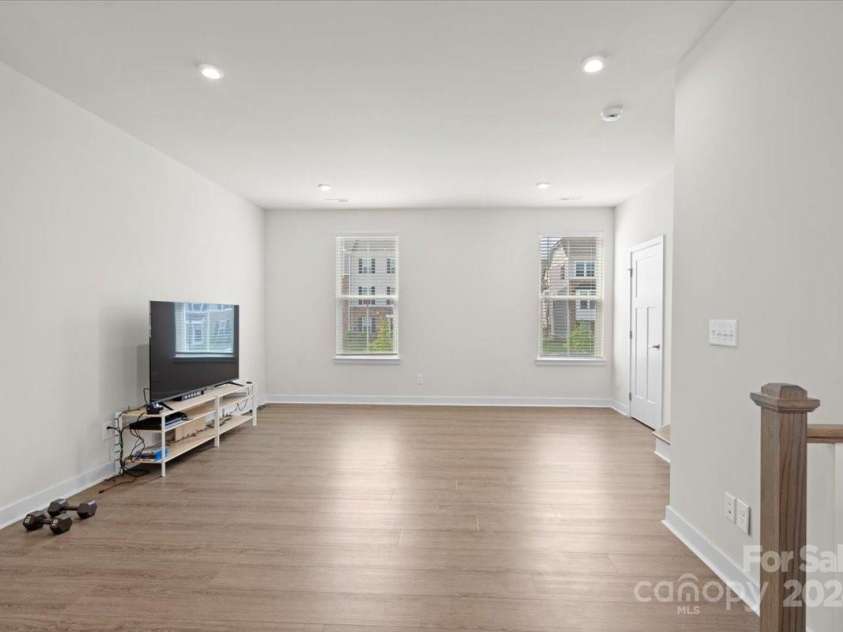 1725 Aspire Street, Charlotte, NC 28262.  MLS# CAR4205926, YatesRealty ID 4642. 