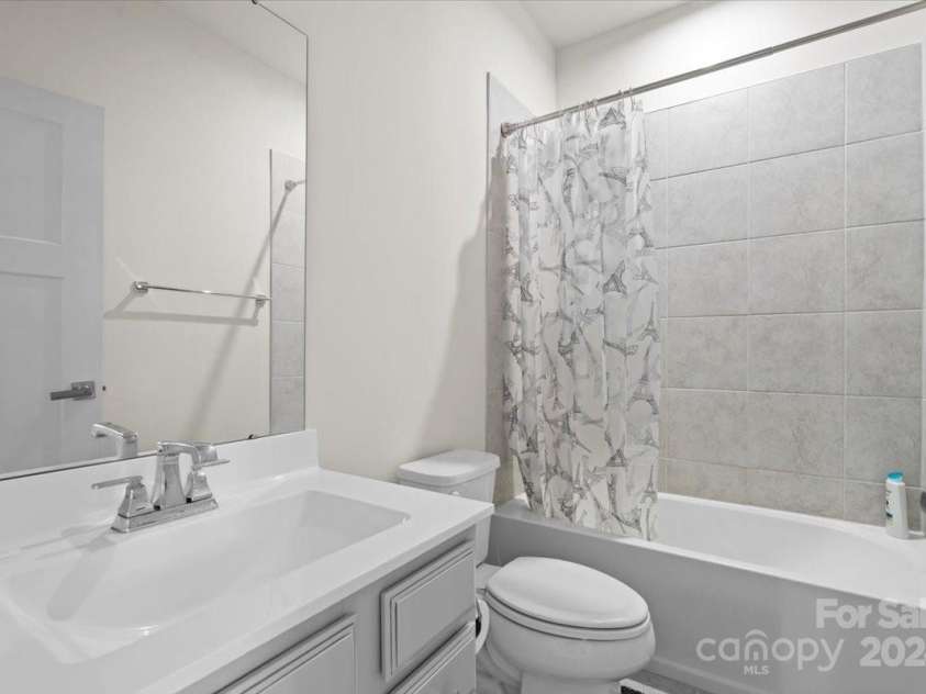 1725 Aspire Street, Charlotte, NC 28262.  MLS# CAR4205926, YatesRealty ID 4642. 