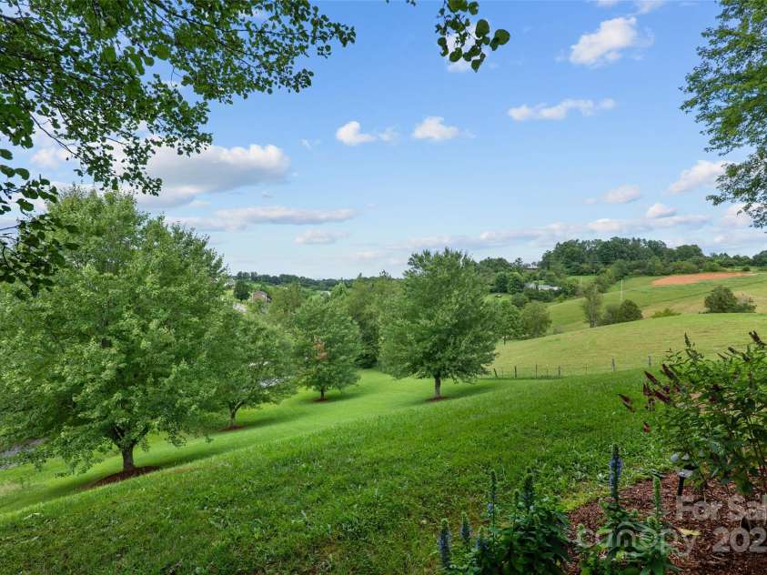 271 Breton Ridge Road, Leicester, NC 28748.  MLS# CAR4284121, YatesRealty ID 4642. Yard Space