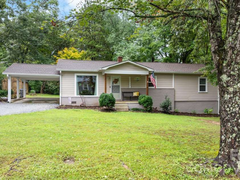 403 Shasta Lane, Lenoir, NC 28645.  MLS# CAR4417518, YatesRealty ID 46420. 