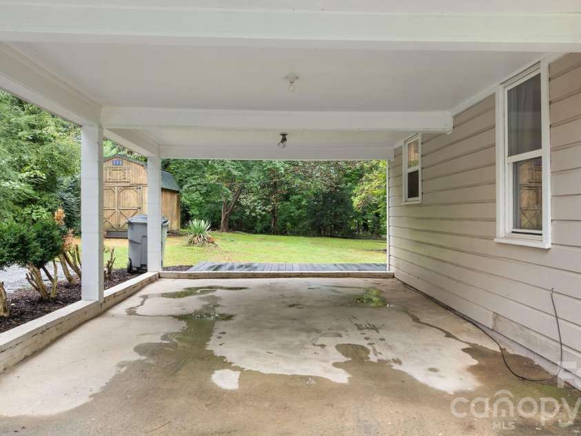 403 Shasta Lane, Lenoir, NC 28645.  MLS# CAR4417518, YatesRealty ID 46420. 