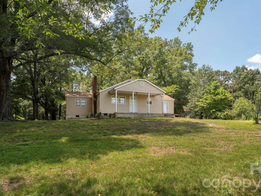 11430 Highway 601 Highway, Midland, NC 28107.  MLS# CAR4417517, YatesRealty ID 46422. 