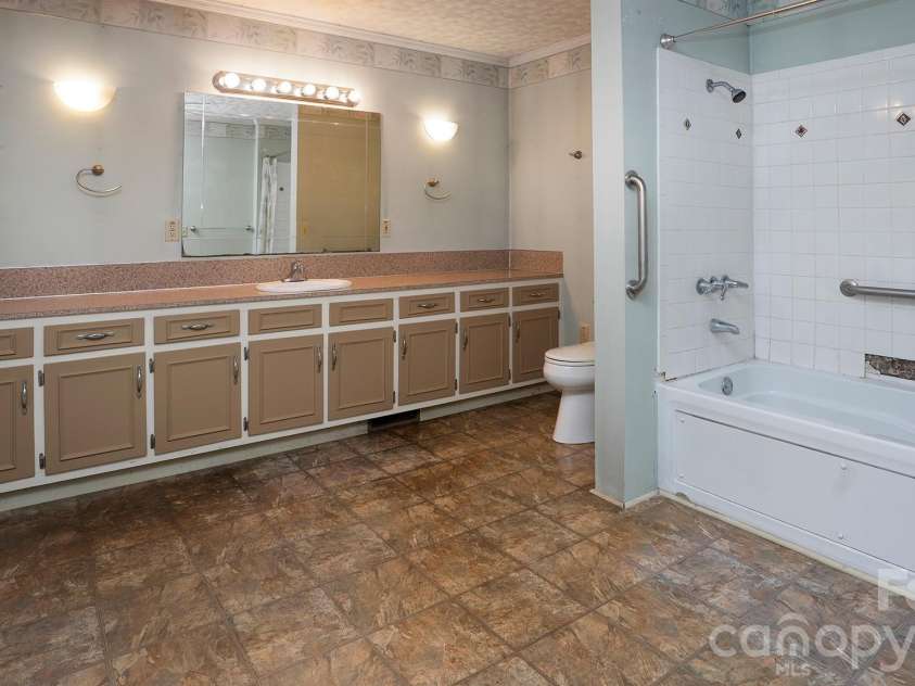 11430 Highway 601 Highway, Midland, NC 28107.  MLS# CAR4417517, YatesRealty ID 46422. 