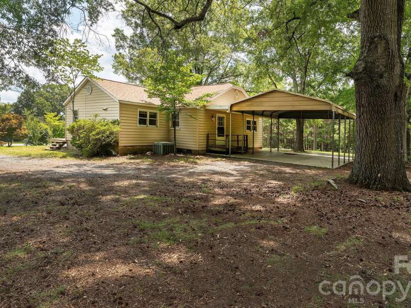 11430 Highway 601 Highway, Midland, NC 28107.  MLS# CAR4417517, YatesRealty ID 46422. 