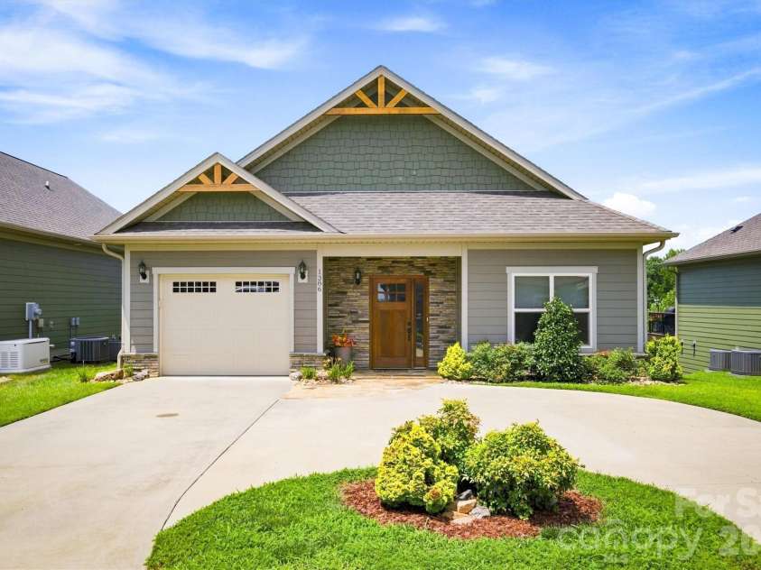 1386 River Club Ridge, Lenoir, NC 28645.  MLS# CAR4417459, YatesRealty ID 46424. 