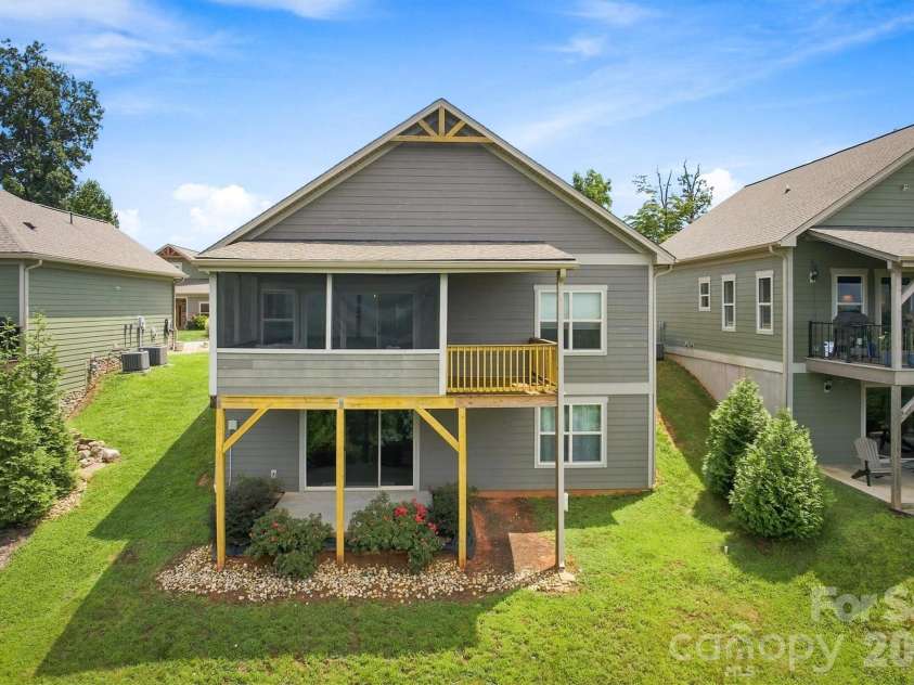 1386 River Club Ridge, Lenoir, NC 28645.  MLS# CAR4417459, YatesRealty ID 46424. 