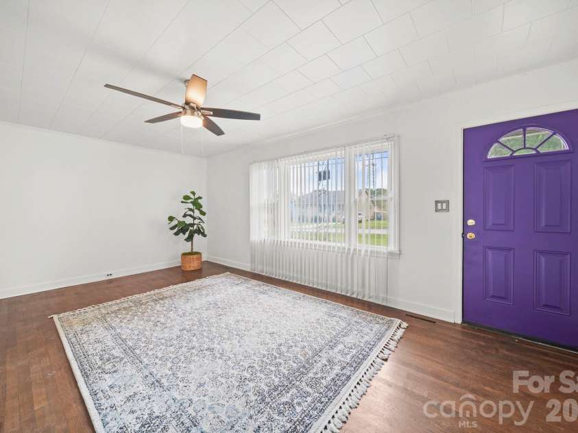 208 Clancy Street, Salisbury, NC 28147.  MLS# CAR4416919, YatesRealty ID 46425. 