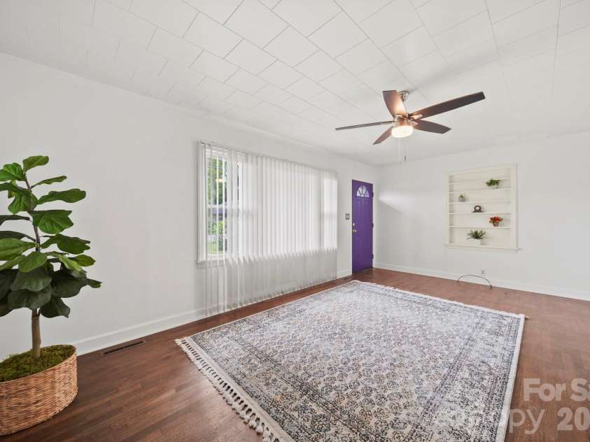 208 Clancy Street, Salisbury, NC 28147.  MLS# CAR4416919, YatesRealty ID 46425. 